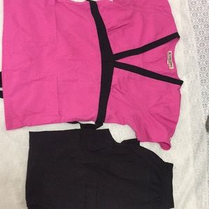 Scrub set